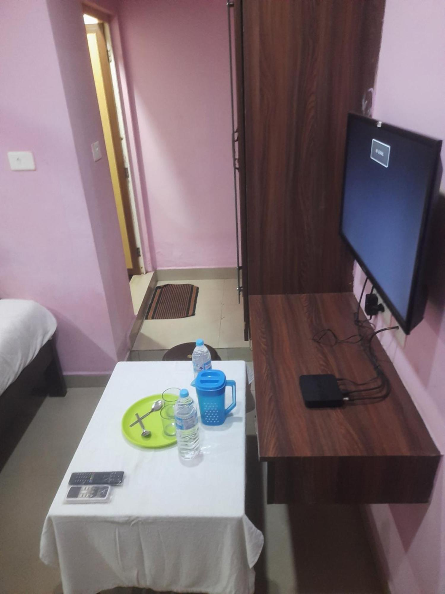 Skyway Rooms Пондичерри Экстерьер фото