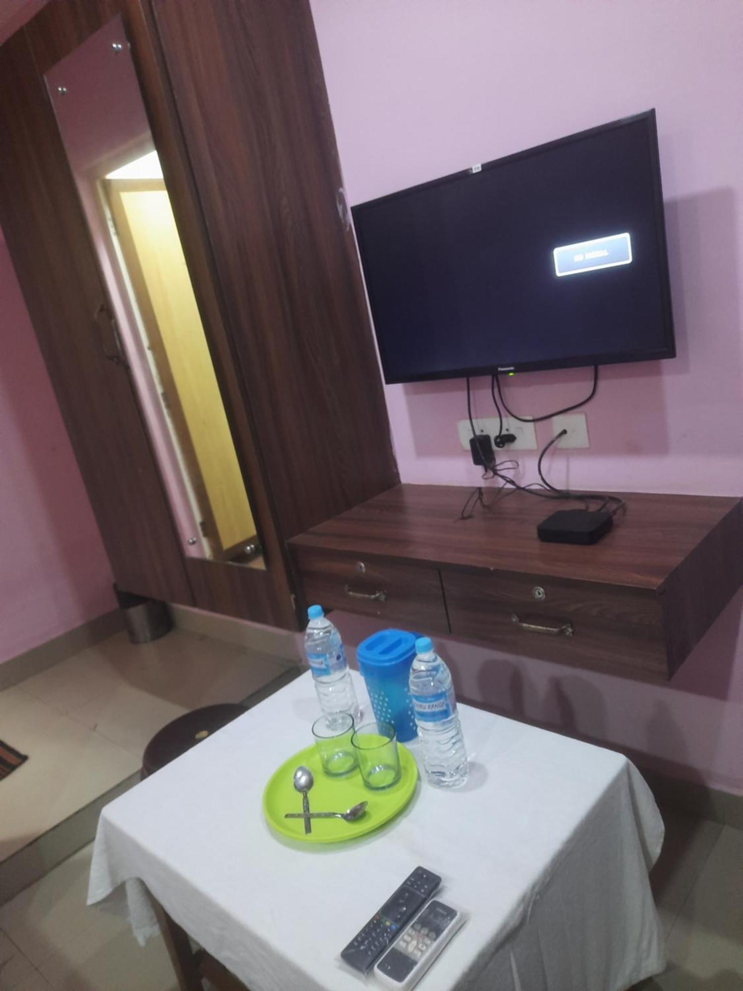 Skyway Rooms Пондичерри Экстерьер фото